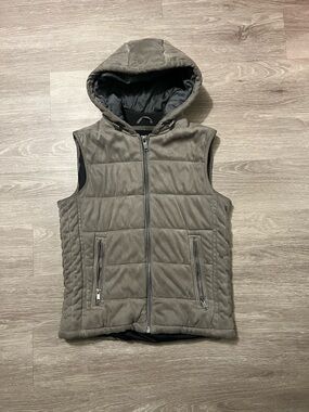Zara Hooded Quilted Puffer Vest - Gray Taupe